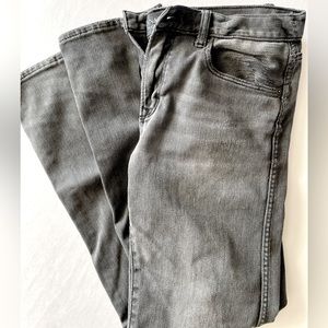 Banana Republic Men’s Grey Black Slim Traveler Jeans - size 32x32